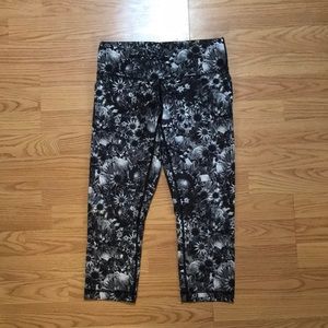 Lululemon 21’ Align Legging size 6